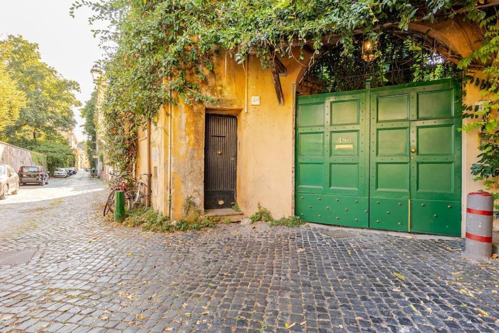 Riad Riari Rome